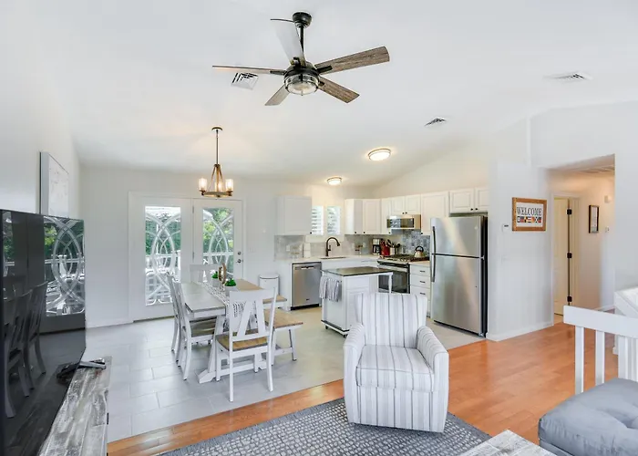 Narragansett Vacation Rental Near River & Beach!