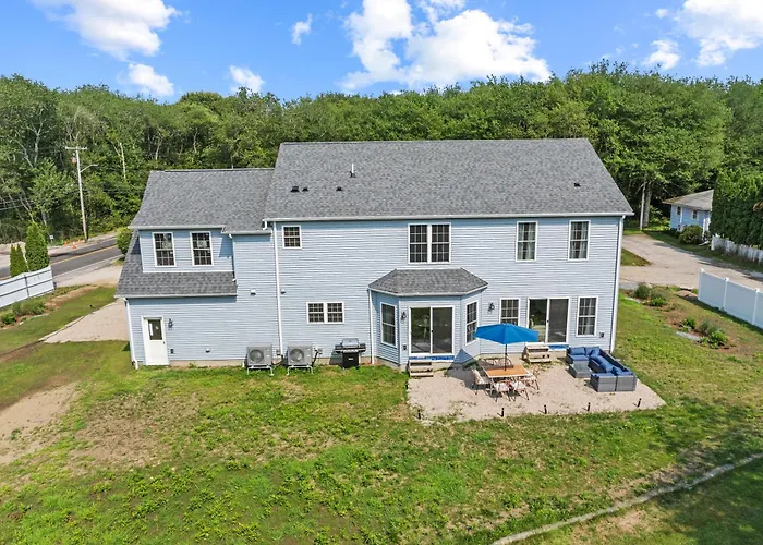 Brand New Luxury Beach House In Narragansett !